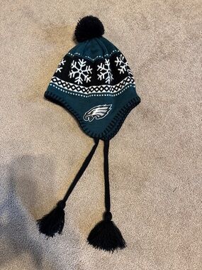 Philadelphia Eagles Kids Green & Black Pom Beanie Earflap Hat
